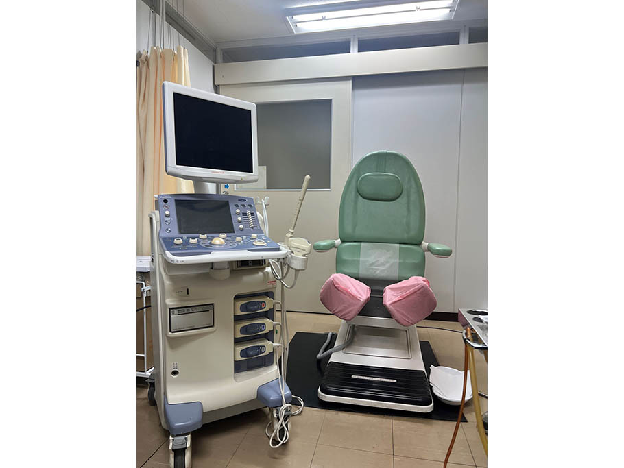 内診室